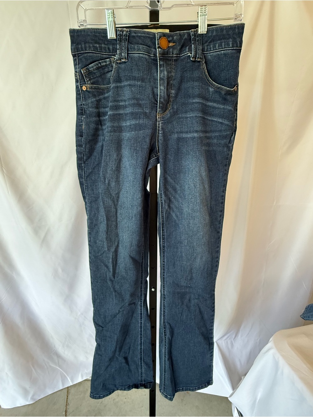 Democracy Jeans Women’s 6 Ab Technology 31” inseam